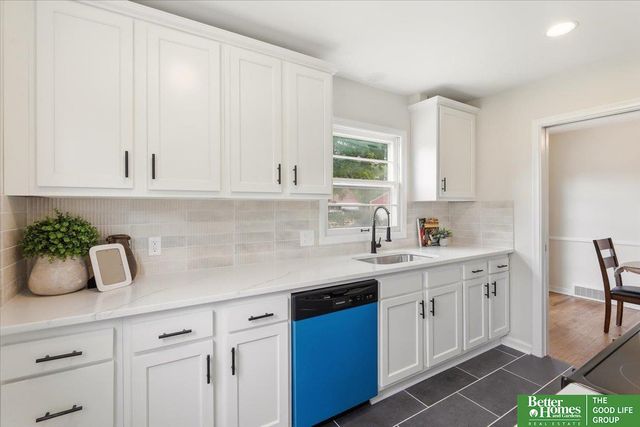 5420 Florence Boulevard, Omaha, NE 68110