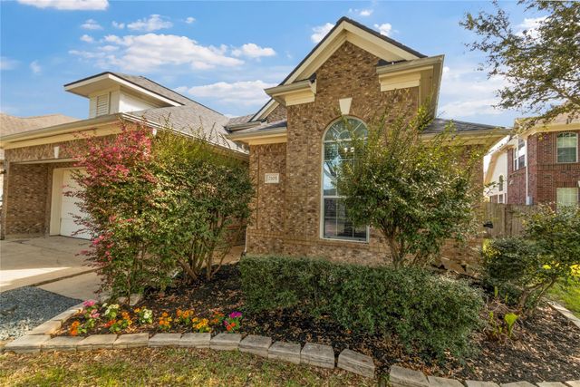 2105 Forest Glen Lane, Kemah, TX 77565