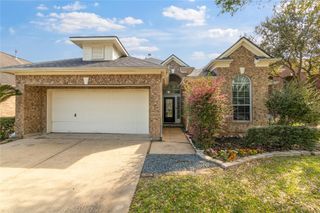 2105 Forest Glen Lane, Kemah, TX 77565