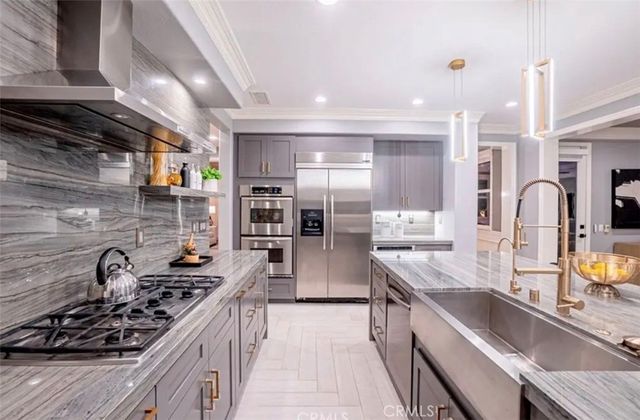 8082 E Portico, Orange, CA 92867