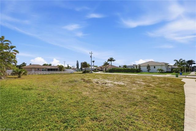 1201 6th AVE, Marco Island, FL 34145