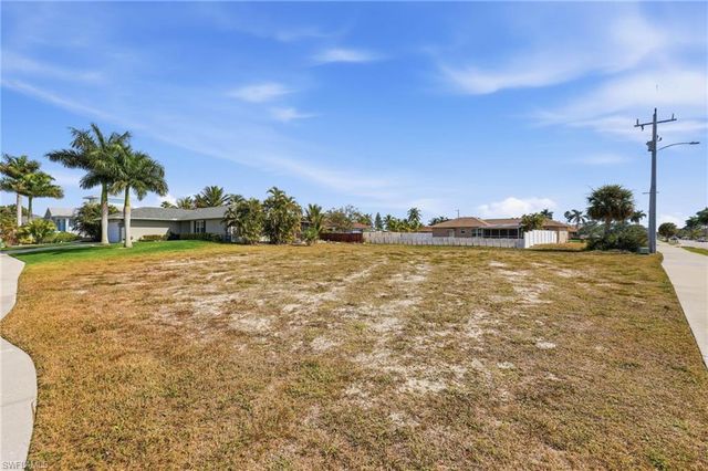 1201 6th AVE, Marco Island, FL 34145