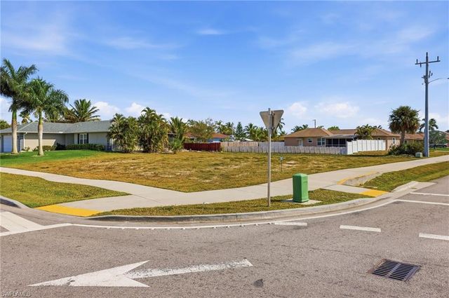 1201 6th AVE, Marco Island, FL 34145