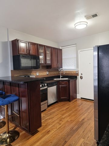 50 N Menard Avenue A2, Chicago, IL 60644