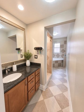 50 N Menard Avenue A2, Chicago, IL 60644