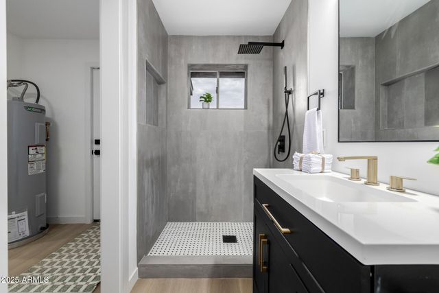 6019 E BUTTE Street, Mesa, AZ 85205