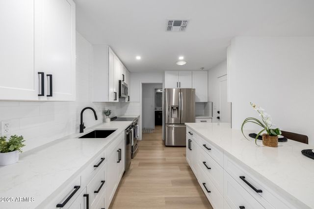 6019 E BUTTE Street, Mesa, AZ 85205