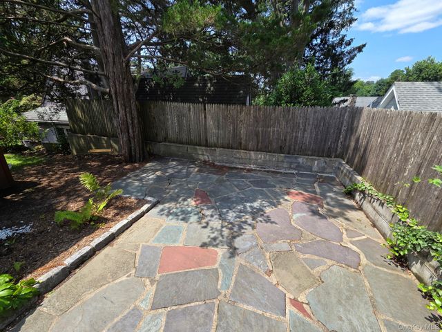 319 Oakland Beach Avenue, Rye, NY 10580