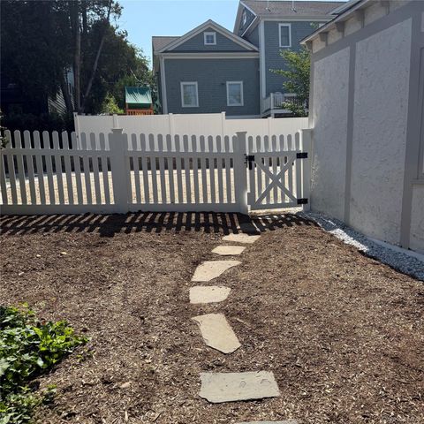 319 Oakland Beach Avenue, Rye, NY 10580