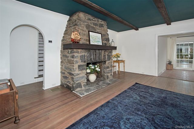 319 Oakland Beach Avenue, Rye, NY 10580