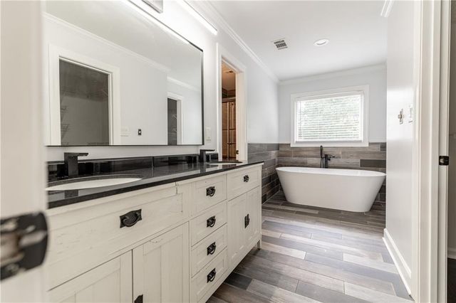 560 Trombley Bay Lane, Lawrenceville, GA 30044