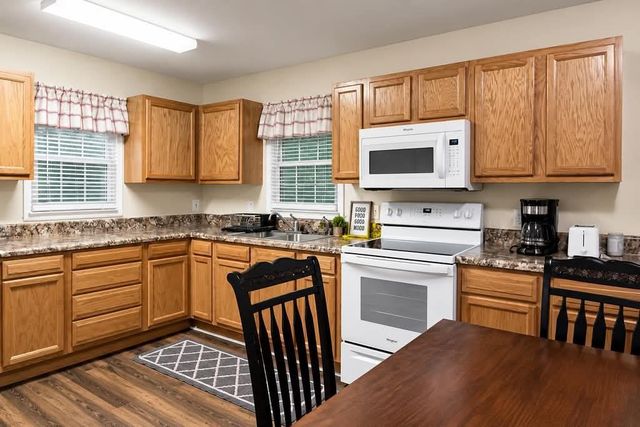 262 NE Forest Avenue, Marietta, GA 30060