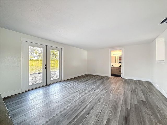 2335 MURILLA WAY S, St Petersburg, FL 33712