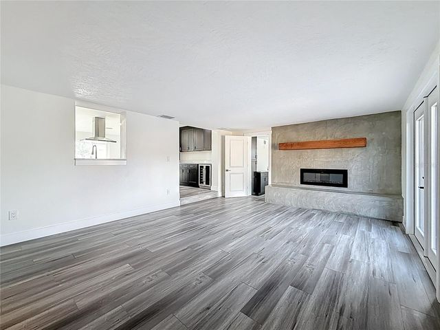 2335 MURILLA WAY S, St Petersburg, FL 33712