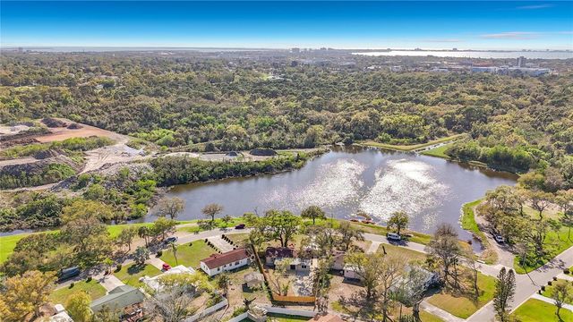 2335 MURILLA WAY S, St Petersburg, FL 33712