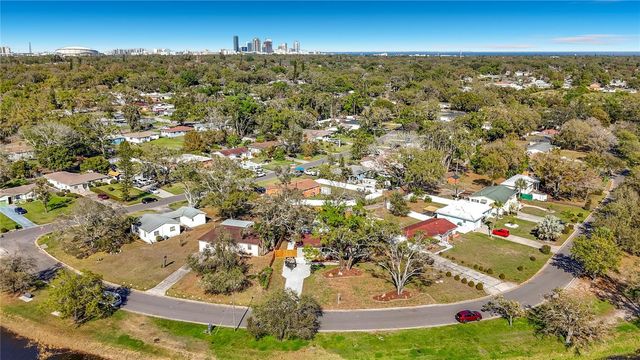 2335 MURILLA WAY S, St Petersburg, FL 33712