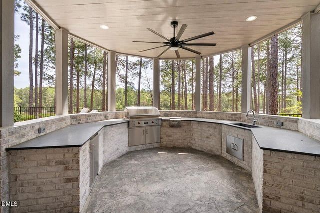 4 Weaver Court, Southern Pines, NC 28387