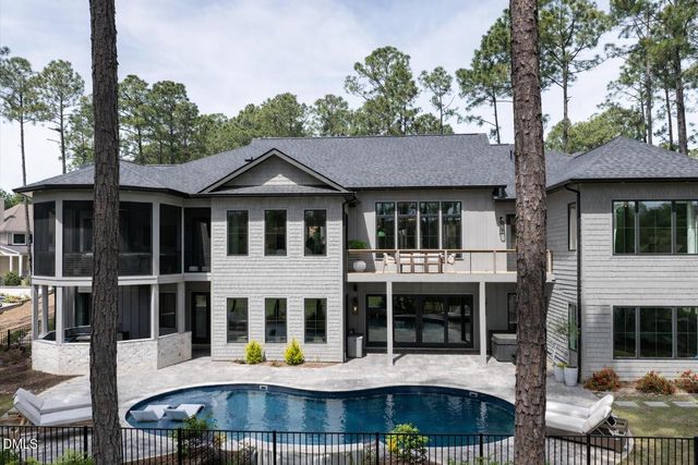 4 Weaver Court, Southern Pines, NC 28387