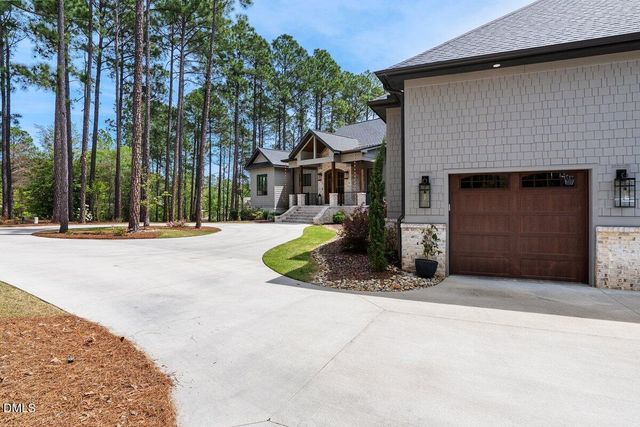4 Weaver Court, Southern Pines, NC 28387