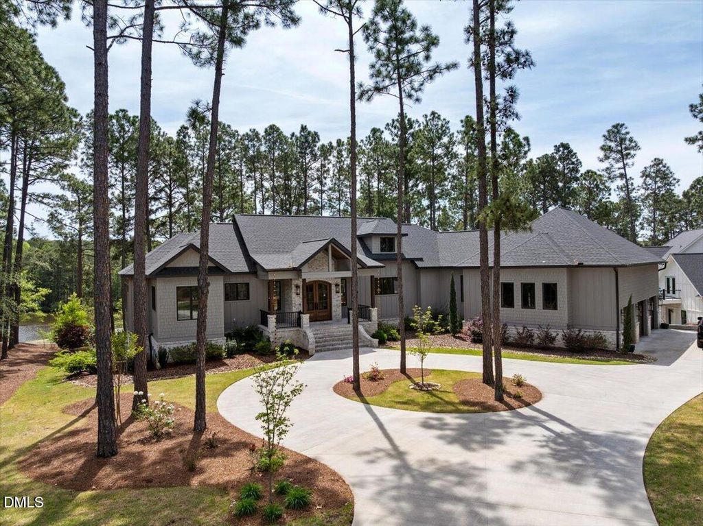 4 Weaver Court, Southern Pines, NC 28387