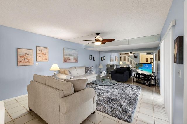 2686 NW 7th Court C, Delray Beach, FL 33445