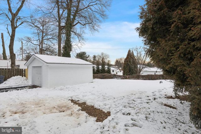 1960 ADAMS AVE, Abington, PA 19001