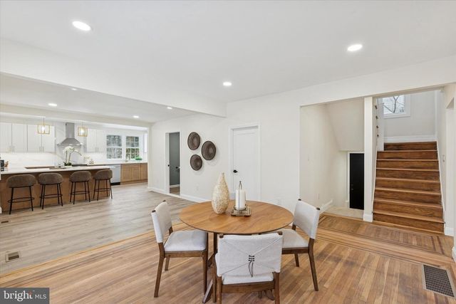 1960 ADAMS AVE, Abington, PA 19001