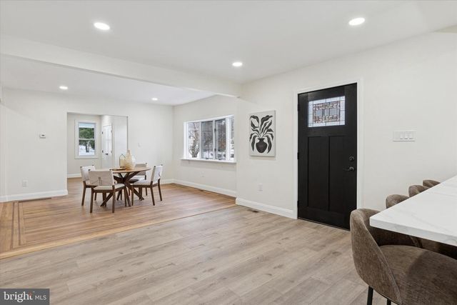 1960 ADAMS AVE, Abington, PA 19001