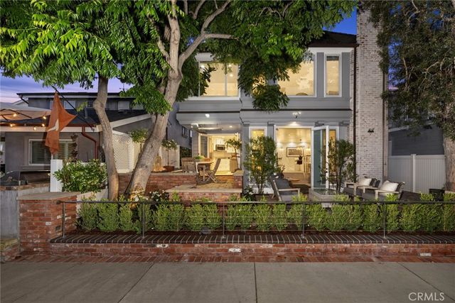 2117 Miramar Drive, Newport Beach, CA 92661