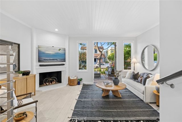 2117 Miramar Drive, Newport Beach, CA 92661