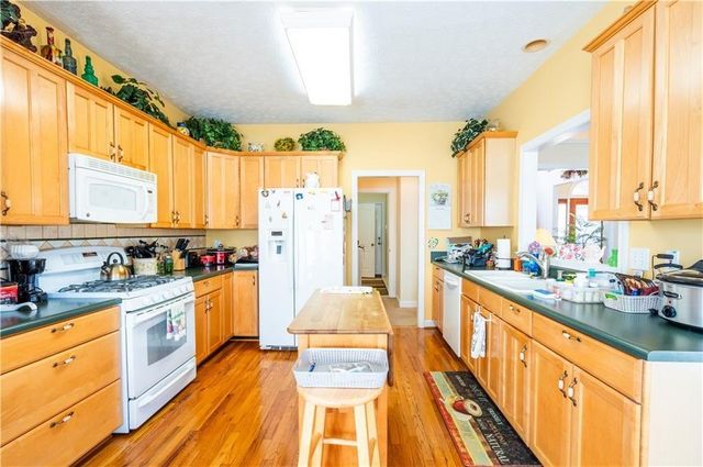 120 Warren Way, Fayetteville, GA 30215