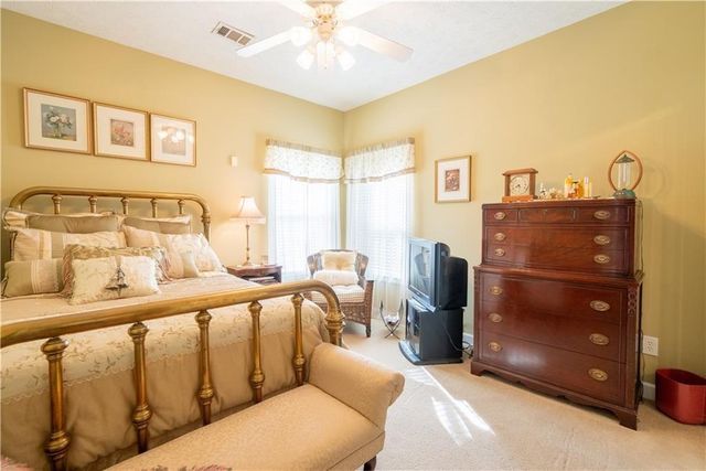 120 Warren Way, Fayetteville, GA 30215