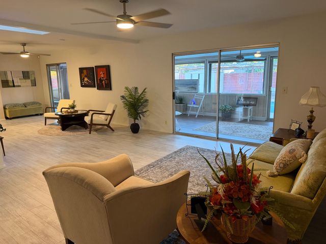 3860 E Rialto, Fresno, CA 93726