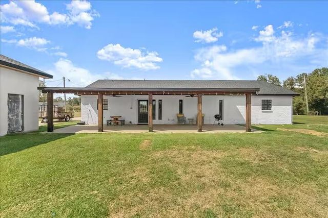 2822 Wilson Dr, Lake Charles, LA 70607