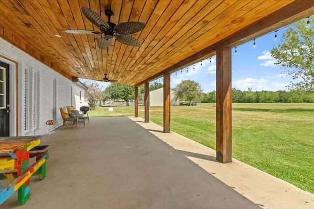 2822 Wilson Dr, Lake Charles, LA 70607