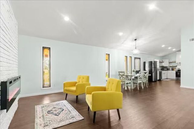 2822 Wilson Dr, Lake Charles, LA 70607