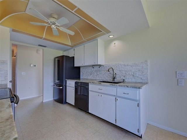 412 PINE TREE TERRACE, Venice, FL 34293