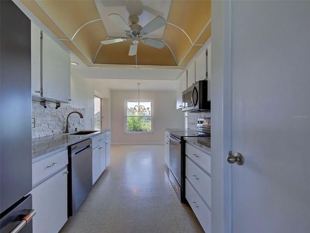 412 PINE TREE TERRACE, Venice, FL 34293