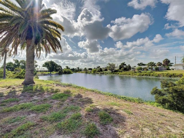 412 PINE TREE TERRACE, Venice, FL 34293