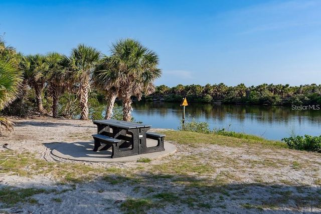 412 PINE TREE TERRACE, Venice, FL 34293