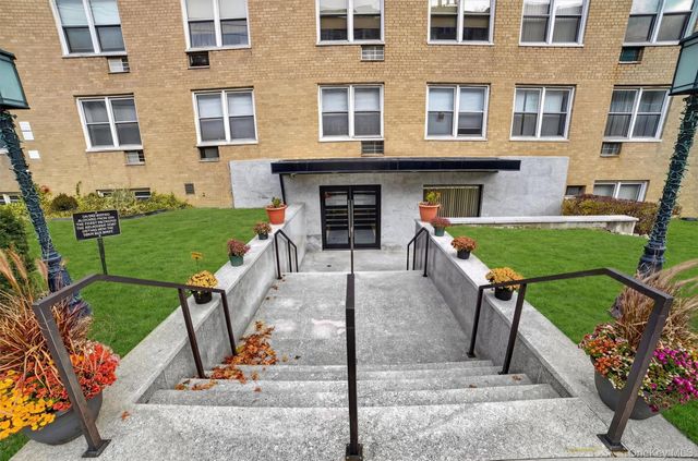 377 Westchester Avenue 1N, Port Chester, NY 10573