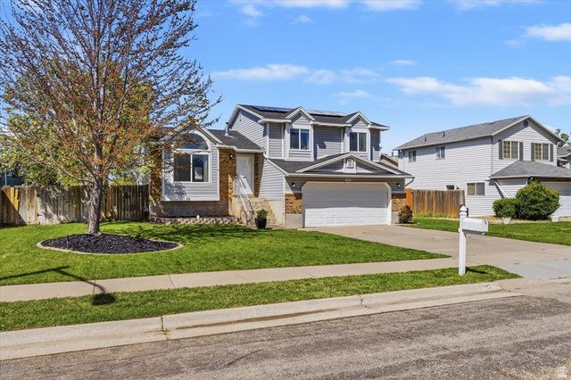 5793 S 4025 W, Roy, UT 84067