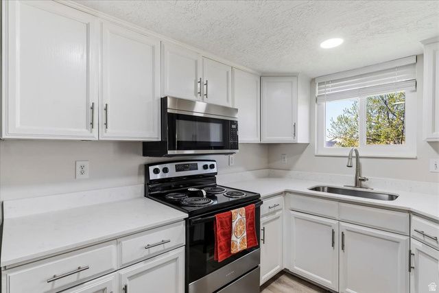 5793 S 4025 W, Roy, UT 84067