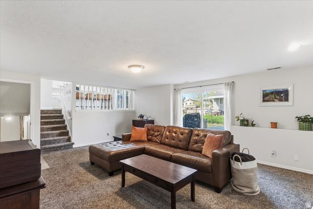 5793 S 4025 W, Roy, UT 84067