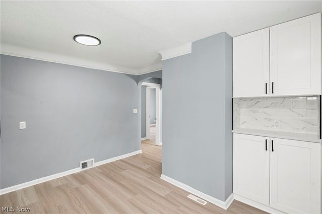 19608 Kings Highway, Warrensville Heights, OH 44122