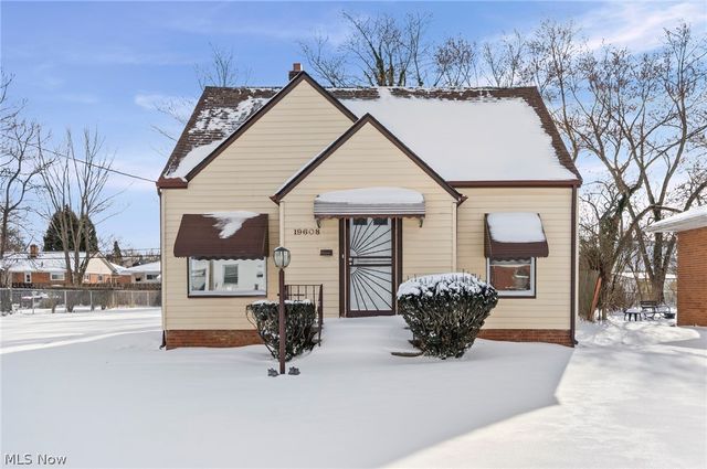 19608 Kings Highway, Warrensville Heights, OH 44122