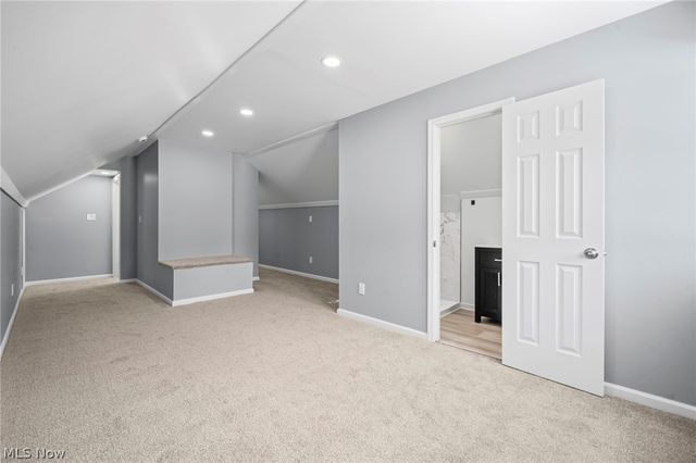 19608 Kings Highway, Warrensville Heights, OH 44122