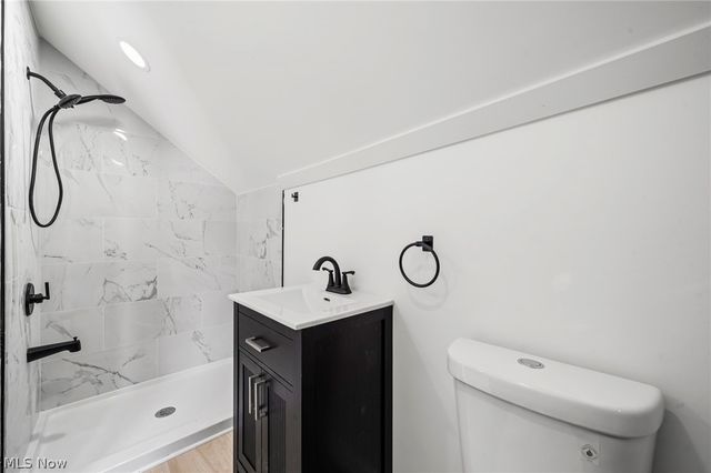 19608 Kings Highway, Warrensville Heights, OH 44122