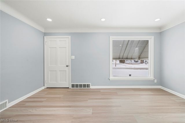 19608 Kings Highway, Warrensville Heights, OH 44122