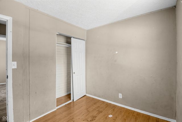 3925 Kivet Court, Indianapolis, IN 46235